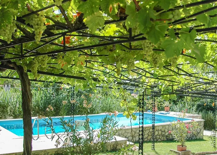 Regina Serafina Villa Balchik