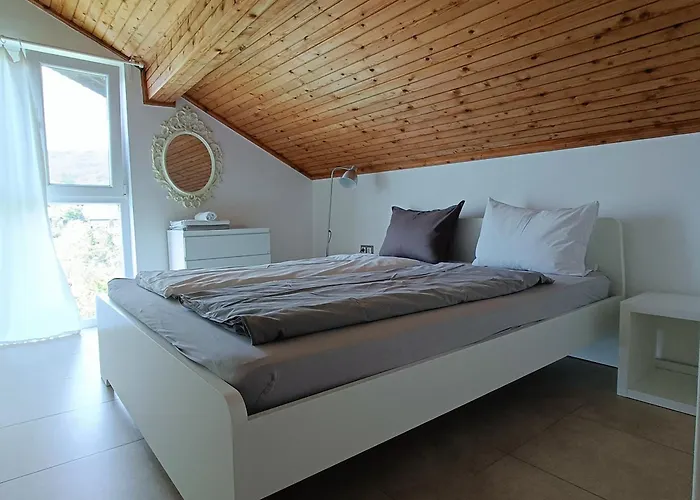 Regina Serafina Villa