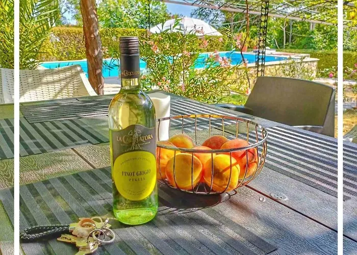 Regina Serafina Villa