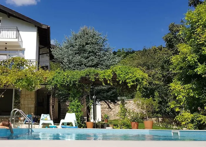 Regina Serafina Villa Balchik