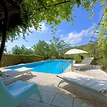 Regina Serafina Villa *