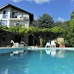 Regina Serafina Villa