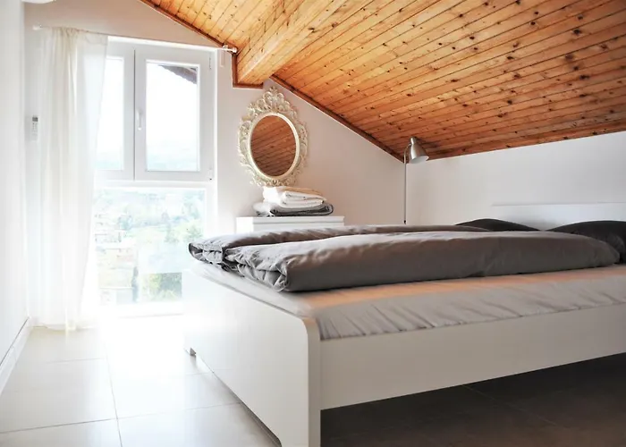 Regina Serafina Villa